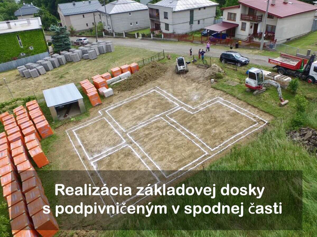 Realizácia základovej dosky s podpivničeným v spodnej časti